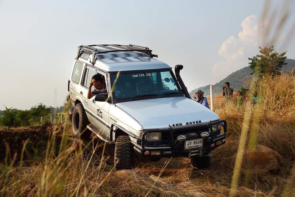 Land Rover combines class and function.